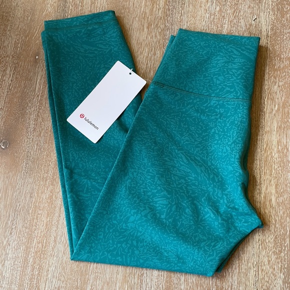 Lululemon Wunder Train High Rise Crop 23” Size 8 - Picture 5 of 5